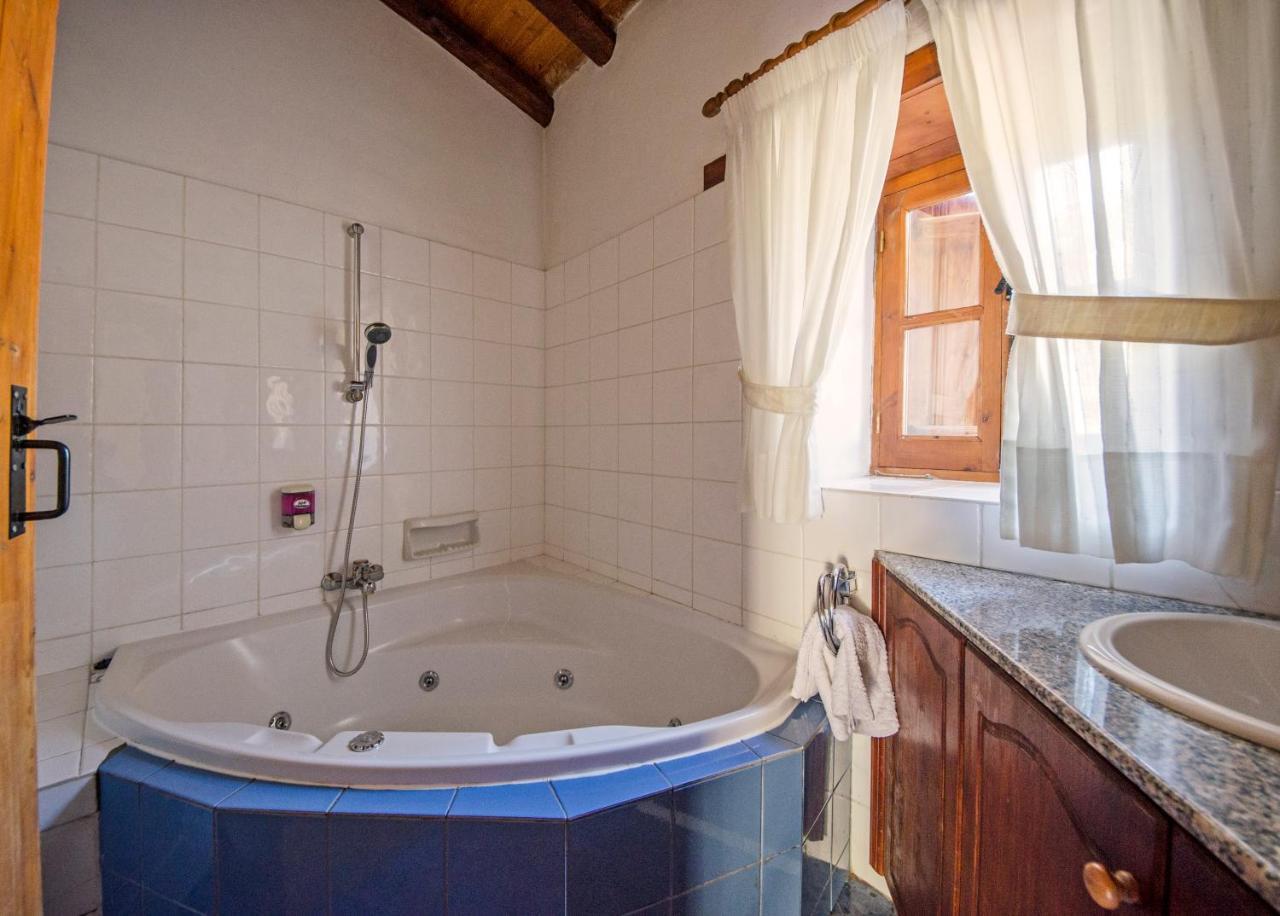 Linos Inn Kakopetria Ngoại thất bức ảnh
